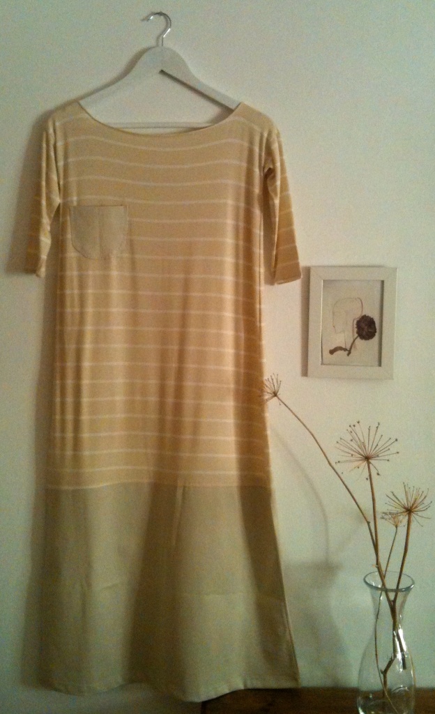 Vestido largo rayas de crema Striped cream long Dress 60€ 